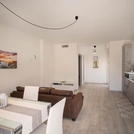 Wepuglia - Sunflower House โมโนโปลี ภายนอก รูปภาพ