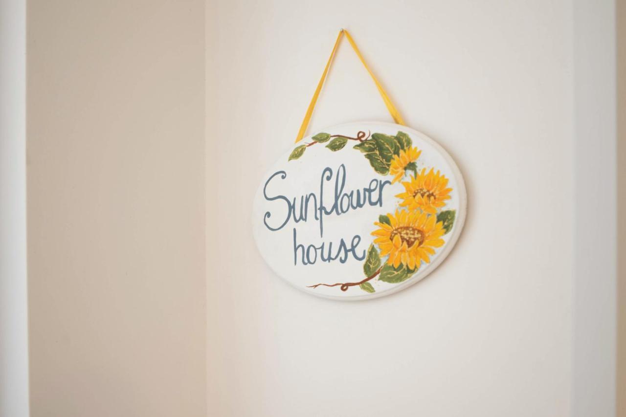 Wepuglia - Sunflower House โมโนโปลี ภายนอก รูปภาพ